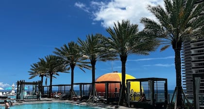Lyfe Resort and residences, Ocean Front 35th floor, great views guaranteed!