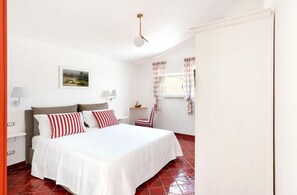 Superior Room, Garden View | 1 bedroom, minibar, in-room safe, soundproofing - DON LEONARDO PRIVATE POOL VILLAS (Polignano a Mare)