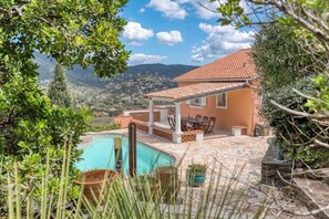 Pool - Villa Tanit - Swimming pool, sea view - 10 people (Le Lavandou)