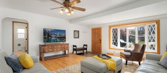 Family Friendly, AC, Covered Patio, Fenced Yard, Clean and Comfortable.