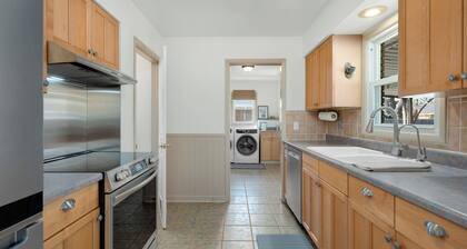 Family Friendly, AC, Covered Patio, Fenced Yard, Clean and Comfortable.