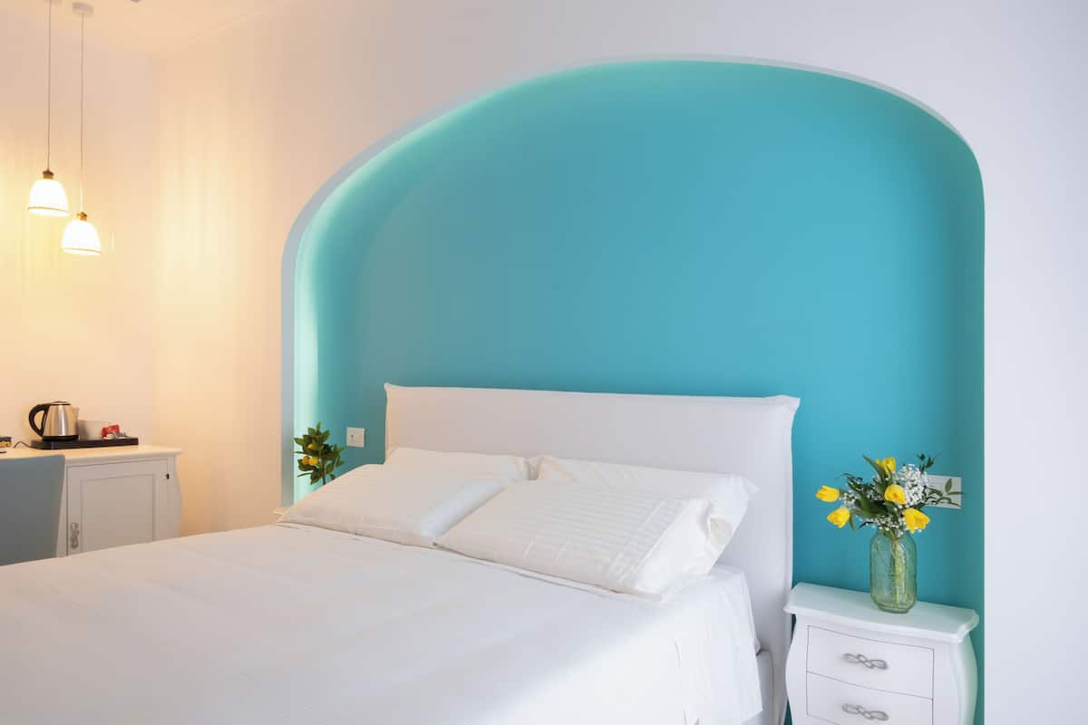 Phòng Deluxe, 1 giường cỡ queen, quang cảnh thành phố | Bộ đồ giường cao cấp, chăn bông, nệm cao su hoạt tính (memory foam)