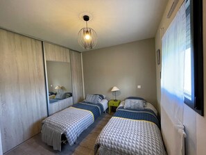 3 habitaciones, tabla de planchar con plancha y wifi gratis 