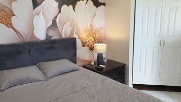 1 chambre, fer et planche Ă  repasser, Wi-Fi gratuit, draps fournis