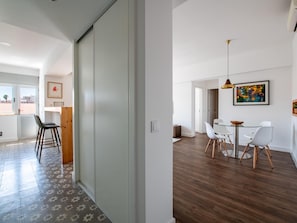 Dining - Apt. dos Correios, a short walk to the town center (Lagos)