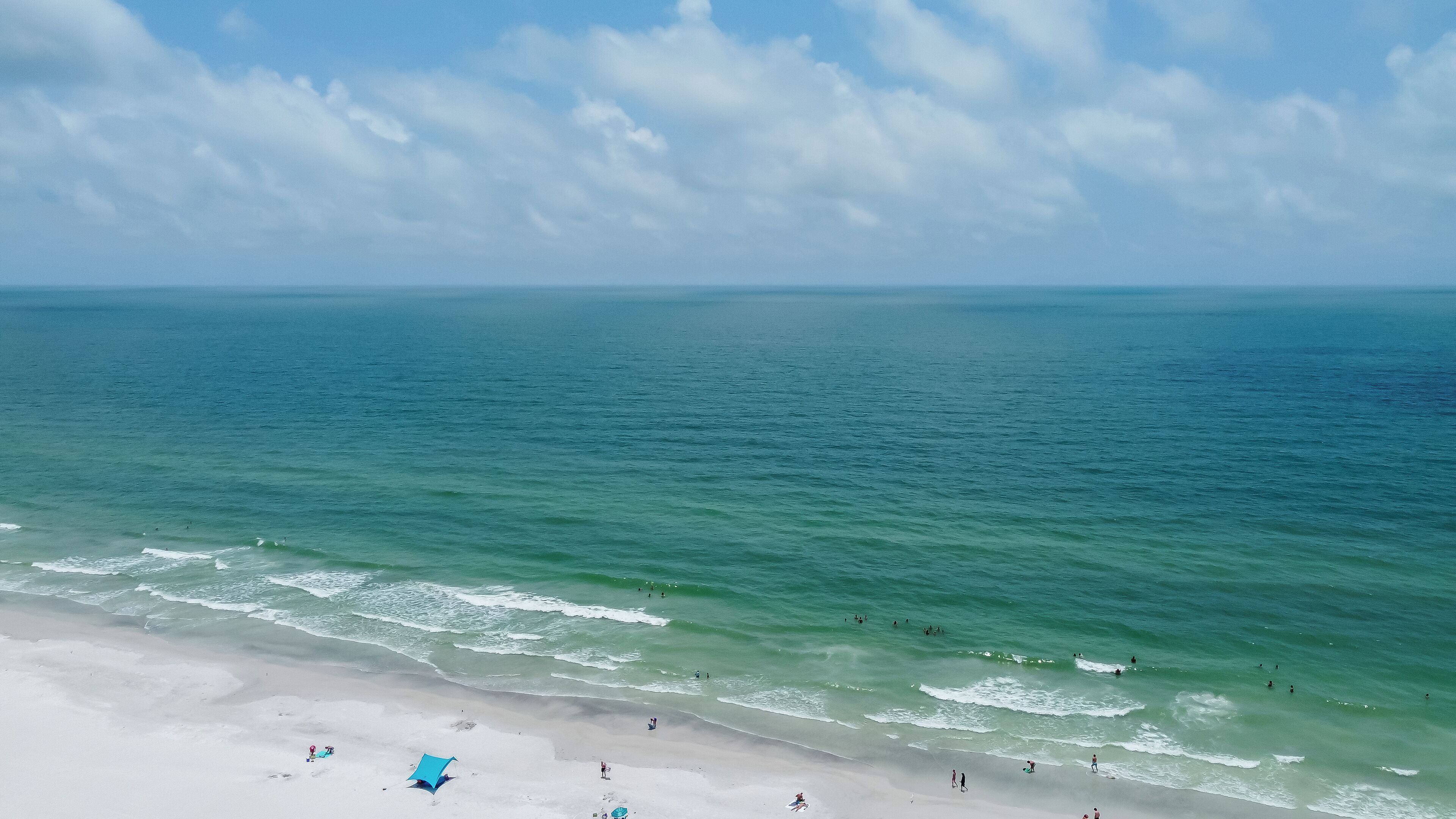Am Strand, Liegestühle, Strandtücher