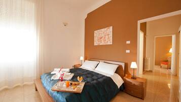 Soundproofing, free WiFi, bed sheets