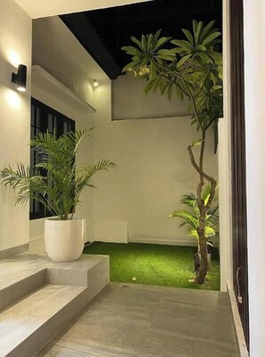 Interior - Newly Renovated & Comfy 3BD Villa in Kerobokan. 10 min to Seminyak Beach (Bali)