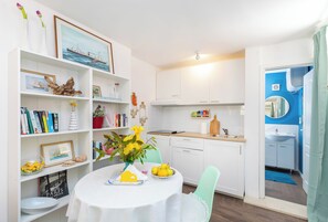 Estúdio design | Opções para refeição no quarto