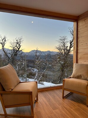 Lobby sitting area - Après Ski Lodge de Montaña (El Bolson)
