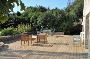 Outdoor dining - Ile aux Moines, Maison au Bord de L'eau (Ile aux moines)