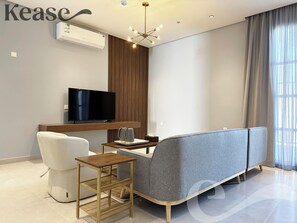 Leilighet – design, 3 soverom | Oppholdsområde | Flatskjerm-TV