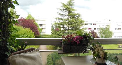 2 Chambre = salle de bain dans appartement standing proche IO Equitation Paris