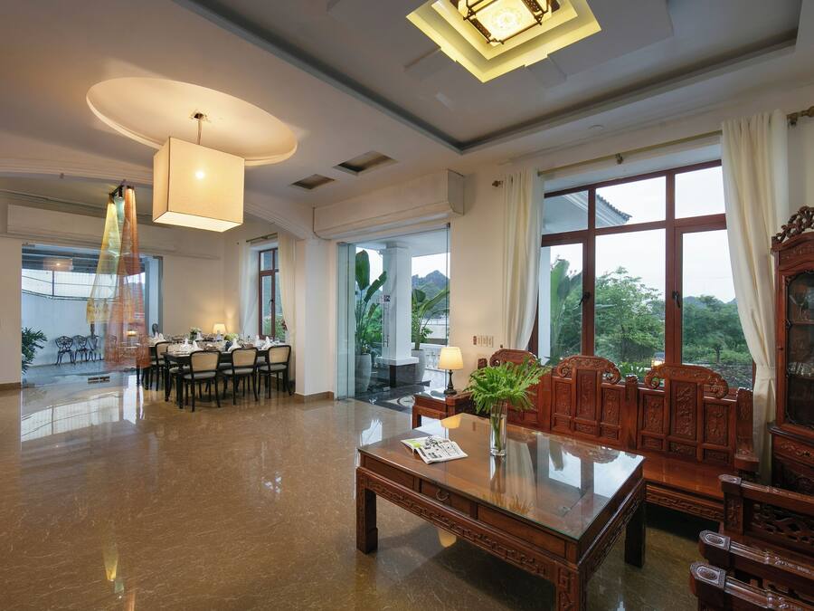 Reception hall