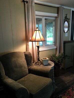 Interior - Cottage On Sunset 2 Bedroom House Walk To Castle Rock Lake  New Lisbon WI (New Lisbon)