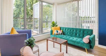 Modern Flat with Balcony view and FREE car parking