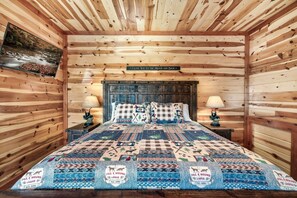 6 bedrooms, iron/ironing board, travel crib, free WiFi