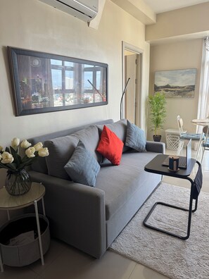 Smart TV - The Pendergast Place West Jones Residences (Cebu City)