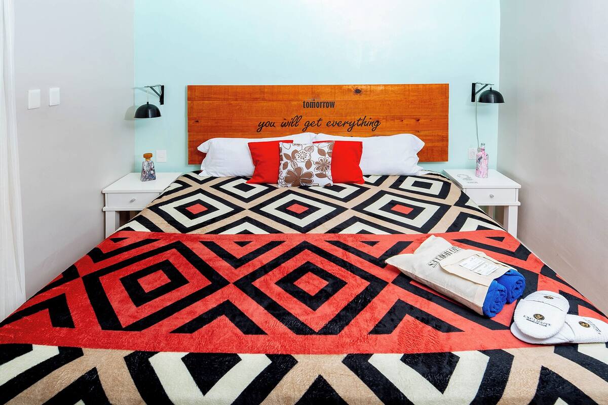 Classic Suite, City View | Minibar, in-room safe, desk, laptop workspace