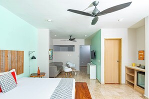 1 bedroom, minibar, in-room safe, individually furnished