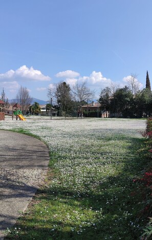 Property grounds - Nel Collio Friulano Casa Indipendente con Giardino (Premariacco)