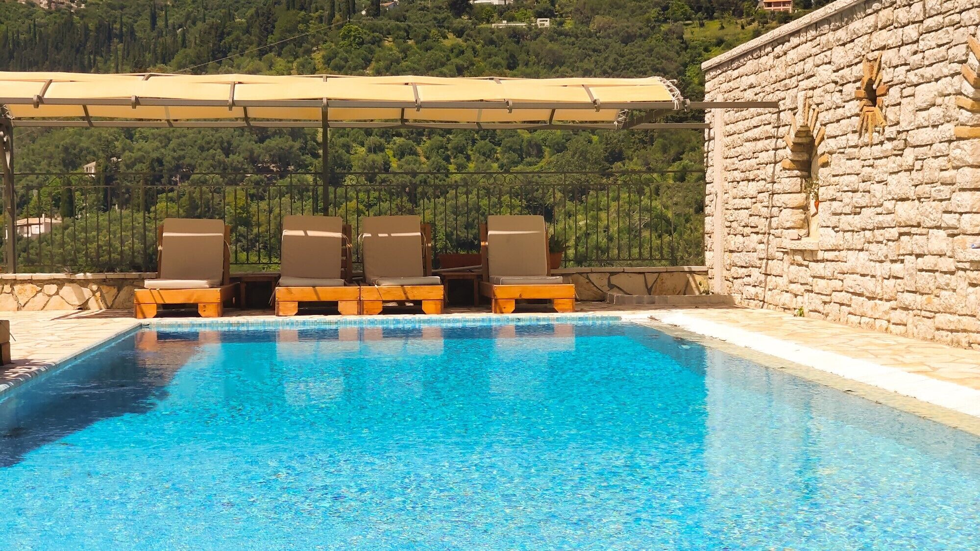 Alberca al aire libre 