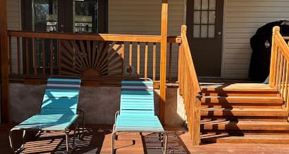 Family Waterfront Home W/boat dock surrounded by Nature!