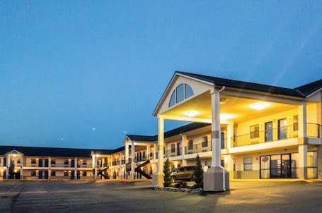 Exterior. Hiway Inn Express Of Coalgate