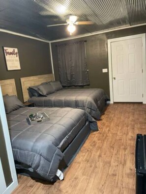 1 bedroom, iron/ironing board, internet, bed sheets