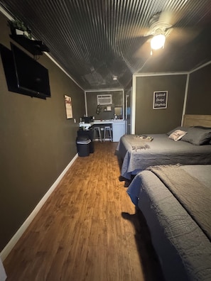 1 dormitorio y ropa de cama