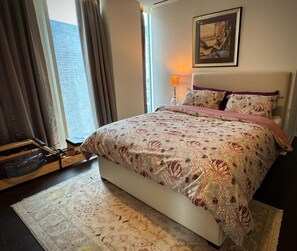 2 Schlafzimmer, Schreibtisch, Bügeleisen/Bügelbrett, kostenloses WLAN