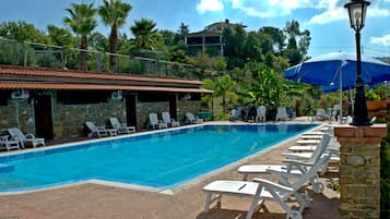 Piscina stagionale all'aperto