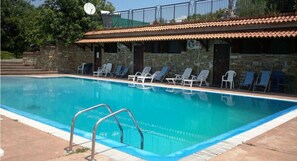 Seasonal outdoor pool