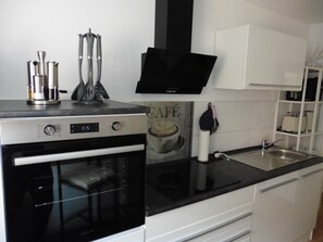 Microwave, stovetop, dishwasher - Sedan16 Zentral (Wuppertal)