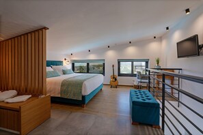 4 chambres, coffres-forts dans les chambres, fer et planche Ă repasser