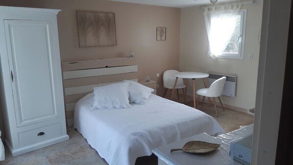 1 chambre, Wi-Fi, draps fournis