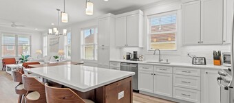 Steps to Beach: Ocean Views, 5 Decks, 3 Cars, Loaded with Amenities!