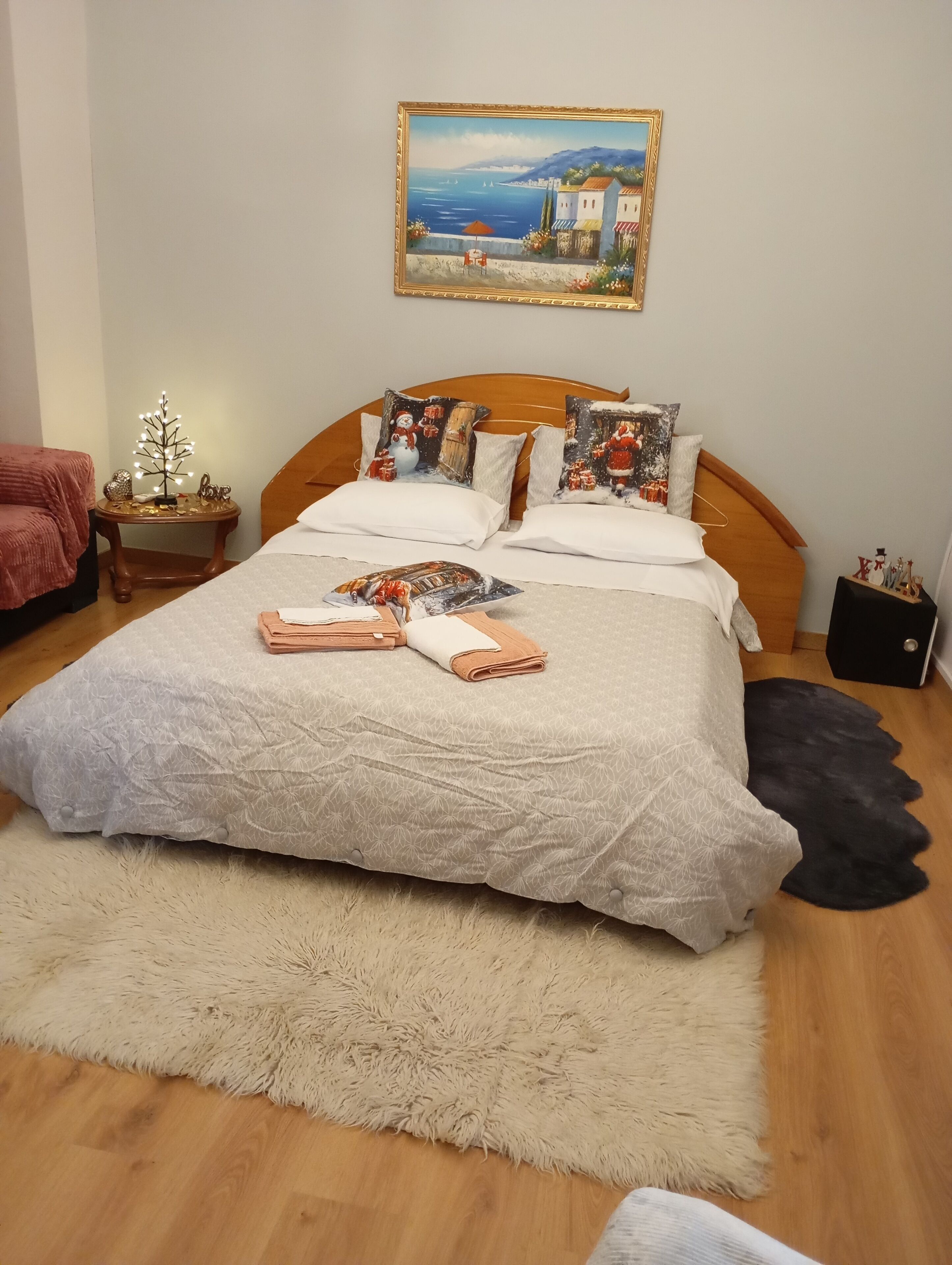 1 bedroom, desk, iron/ironing board, travel crib