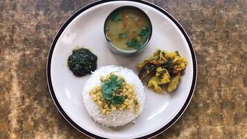 Daily cooked-to-order breakfast for a fee