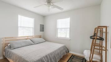 4 Schlafzimmer, Schreibtisch, kostenloses WLAN, Bettwäsche