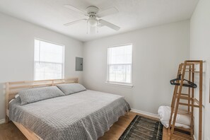 4 quartos, escrivaninha, Wi-Fi de cortesia, roupa de cama