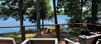 Beautiful Lakeside Cottage on Quiet Street with Private Dock, Kayaks & Fire Pit
