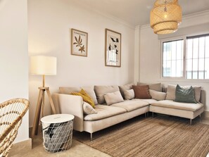 Una Smart TV, libros