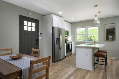 A beautiful retreat right next to Butler University!