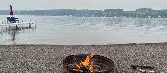 Cozy apartment on Keuka Lake, close to Keuka College, wineries and breweries.