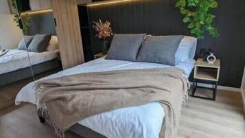 7 Schlafzimmer, WLAN, Bettwäsche