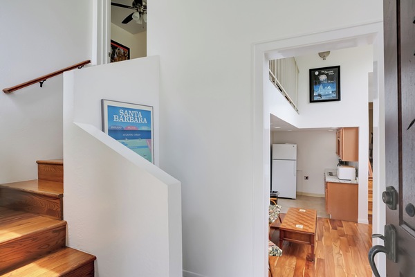 2-level apartment with loft bedroom area upstairs, living & kitchen downstairs