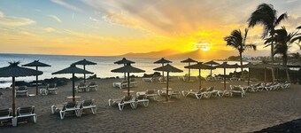 Montorian Apartments en Lanzarote. Justo en Puerto del Carmenplaya y Piscina!!!