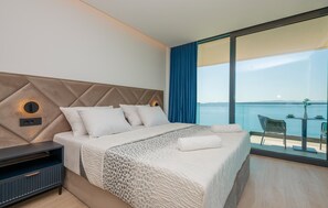 5 chambres, lit parapluie, Wi-Fi gratuit, draps fournis