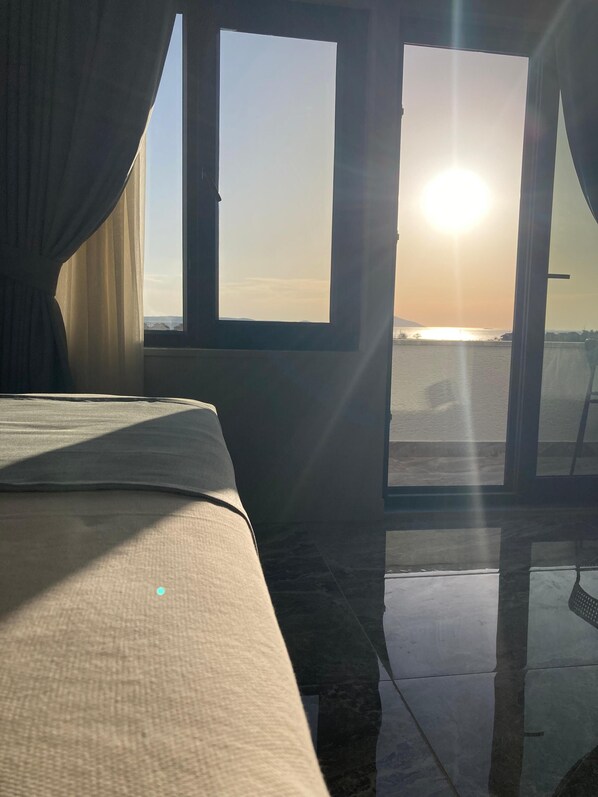 Exclusive Penthouse, Sea View - BAZYEL OTEL (Ezine)